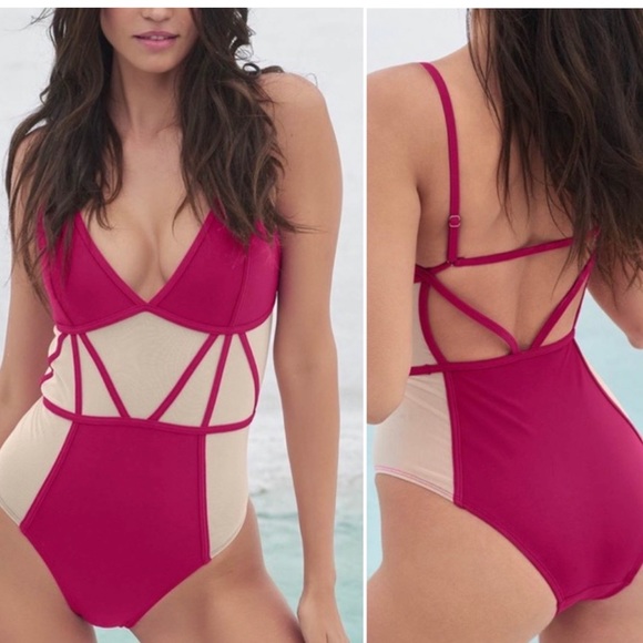 NWT Sports Illustrated for Venus RED and MESH Caged One Piece size M - Picture 2 of 6